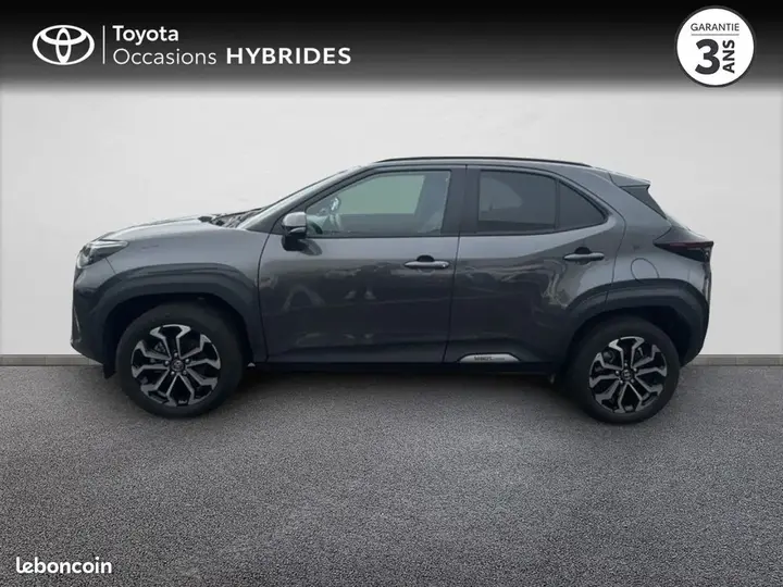 Toyota Yaris Cross 2025 photo 3