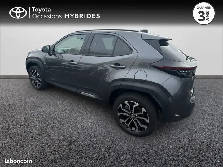 Toyota Yaris Cross 2025 photo 2