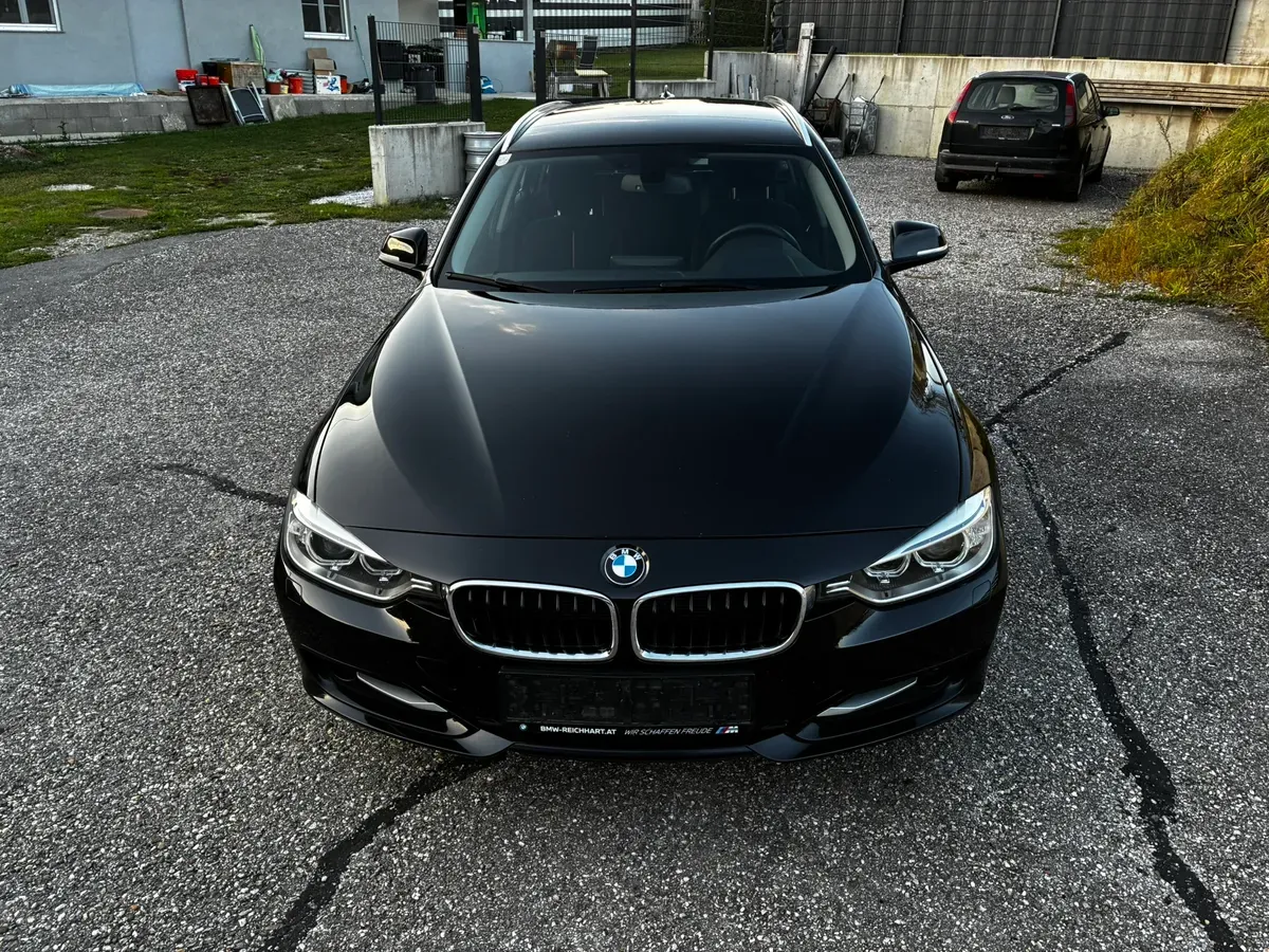 BMW 3 Series 2013 photo 2