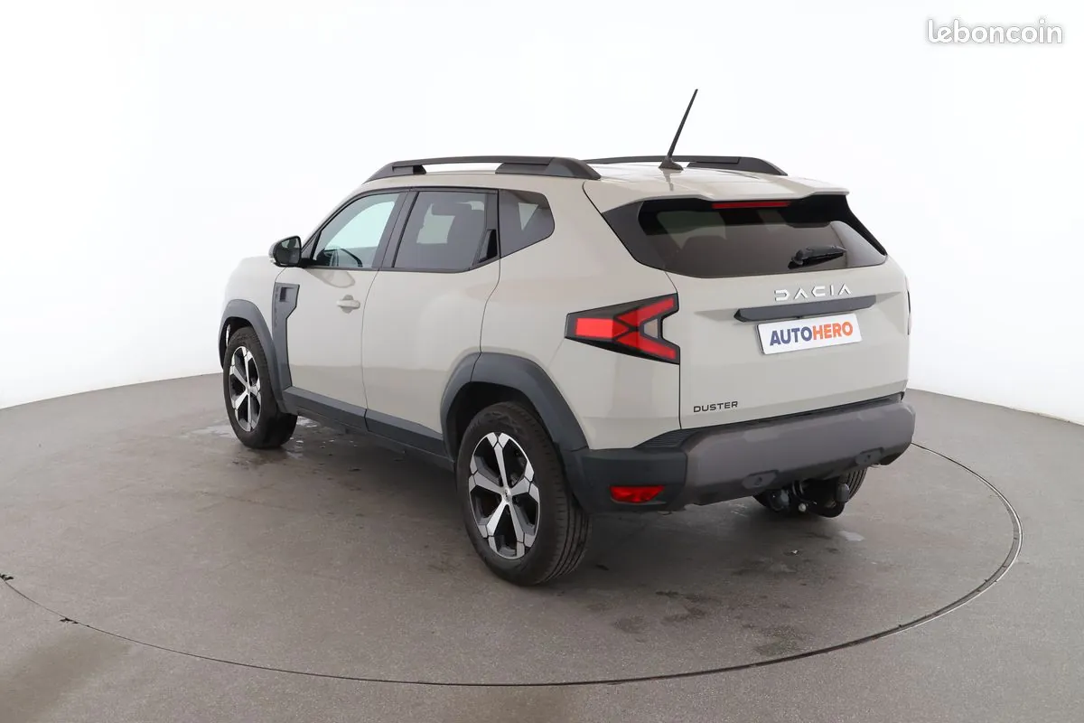 Dacia Duster 2024 photo 2