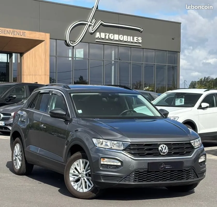 Volkswagen T-Roc 2018 photo 2