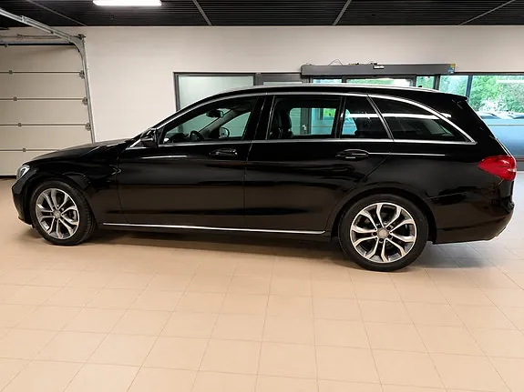 Mercedes-Benz C180 2016 photo 3