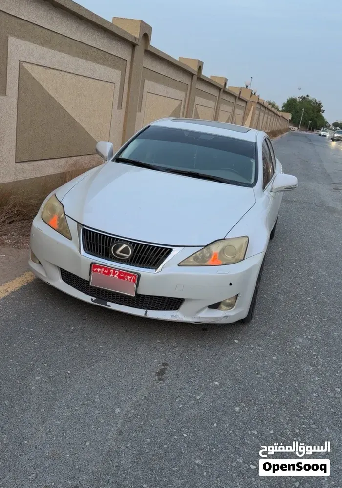 Lexus Is 300 2009 photo 2