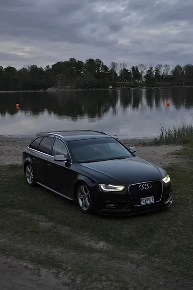 Audi A4 2013 photo 2