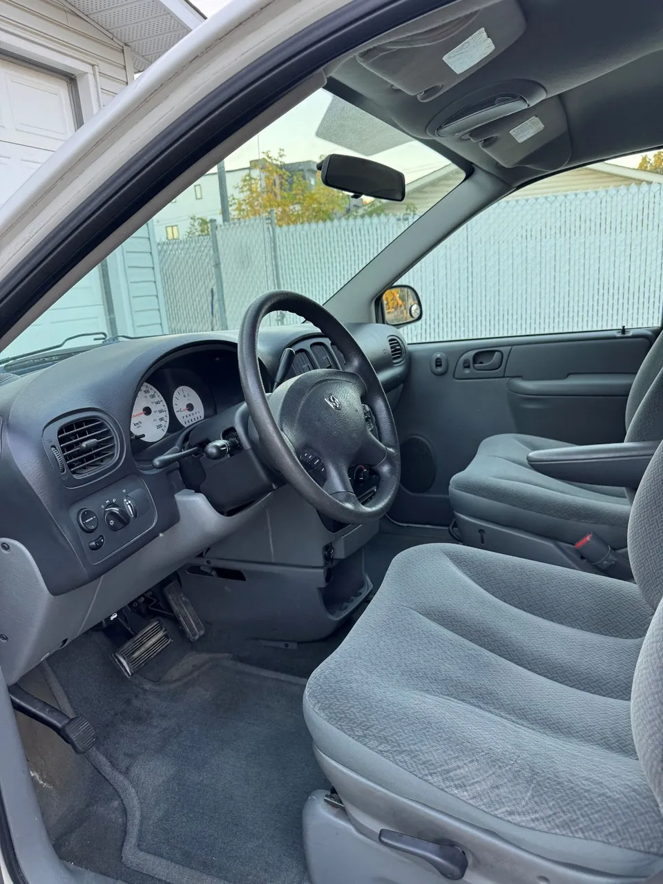 Dodge Caravan 2005 photo 5