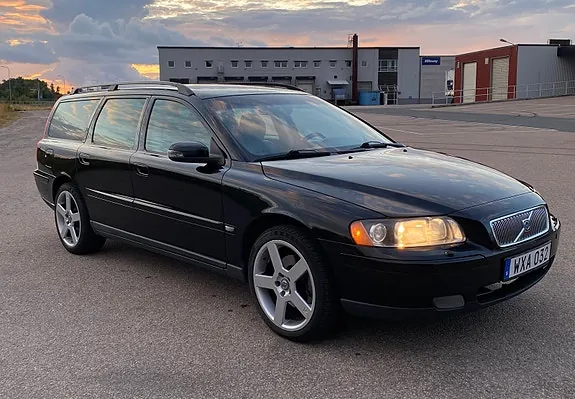 Volvo V70 2002 photo 2