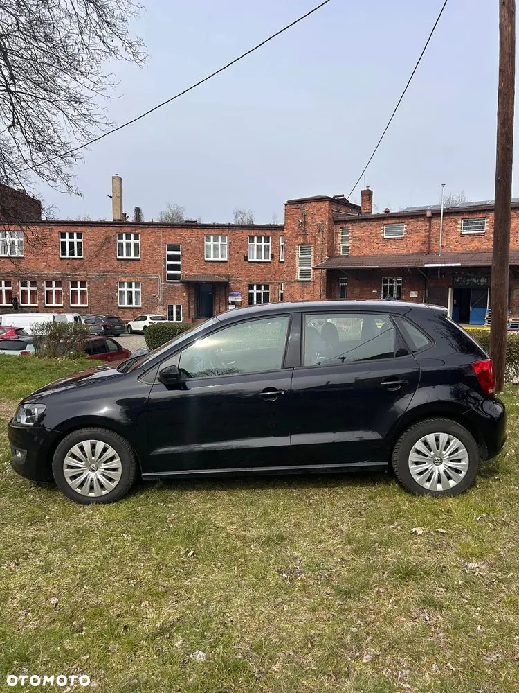 Volkswagen Polo 2010 photo 2