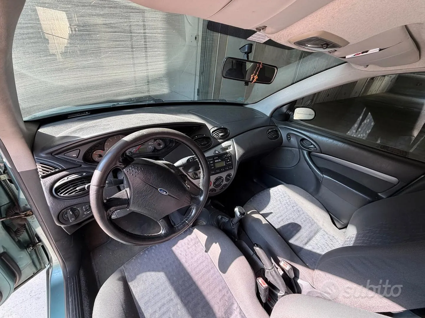 Ford Focus 2000 photo 5