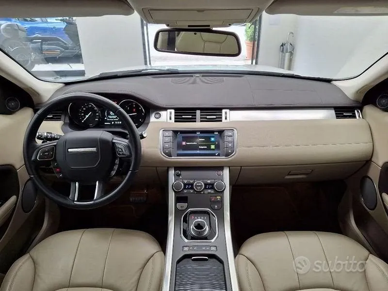 Land Rover Range Rover Evoque 2016 photo 4