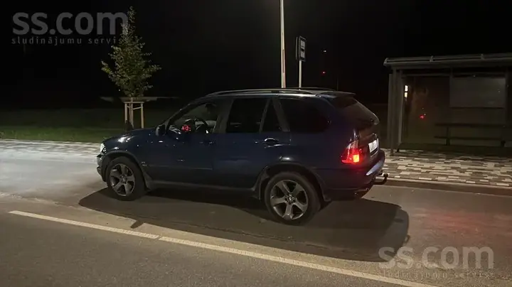 BMW X5 2002 photo 2