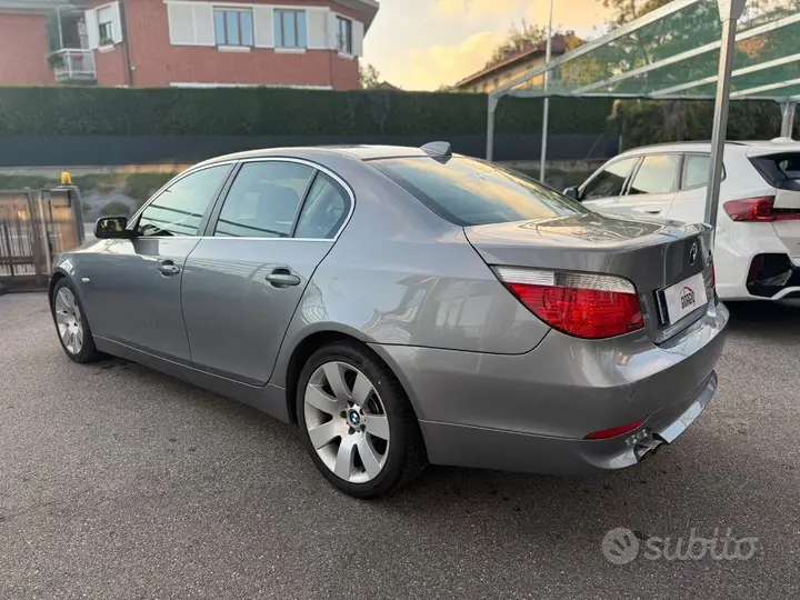 BMW 530D 2004 photo 3