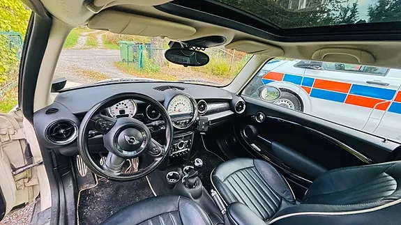 Mini Cooper S 2011 photo 5