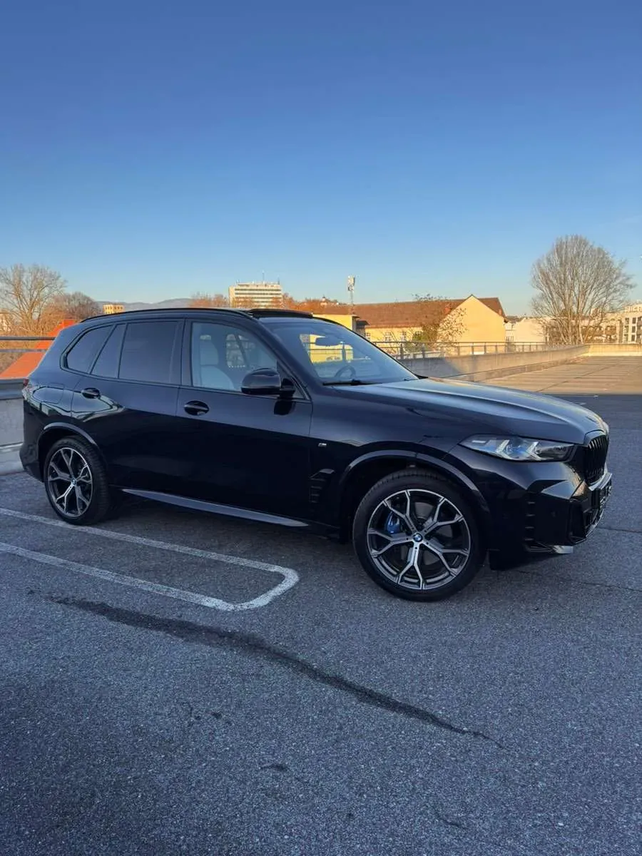 BMW X5 2023 photo 2