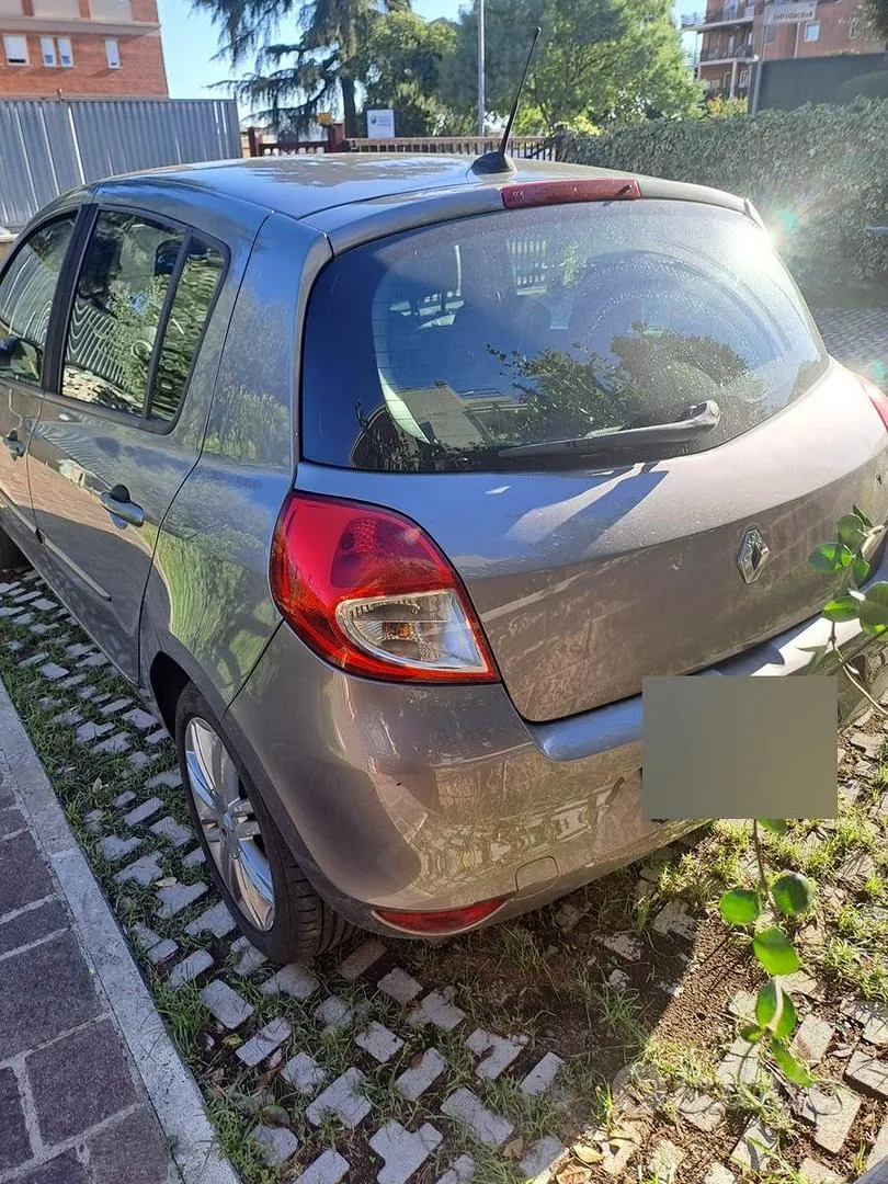 Renault Clio 2011 photo 5