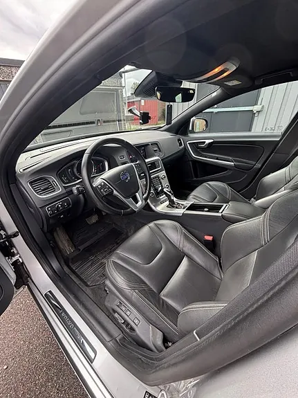 Volvo V60 2018 photo 3