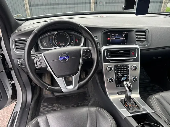 Volvo V60 2018 photo 4