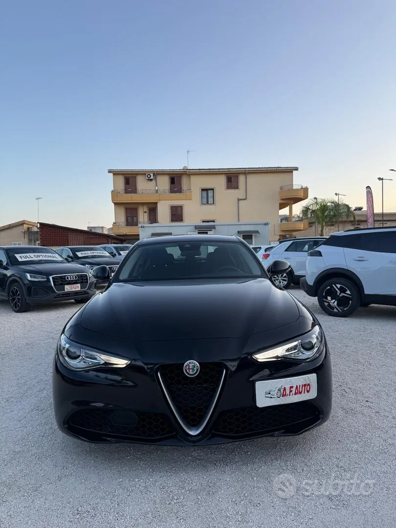 Alfa Romeo Giulia 2019 photo 2