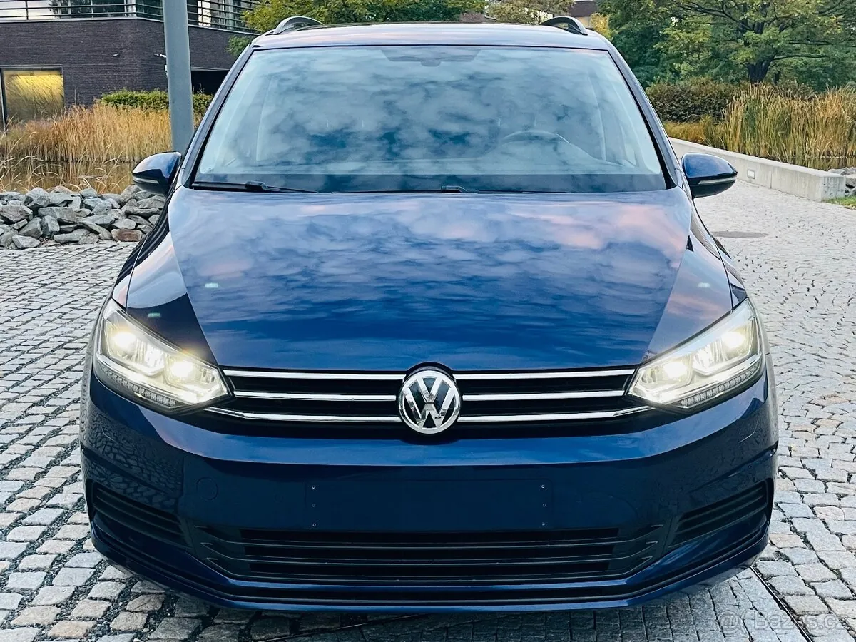 Volkswagen Touran 2016 photo 3