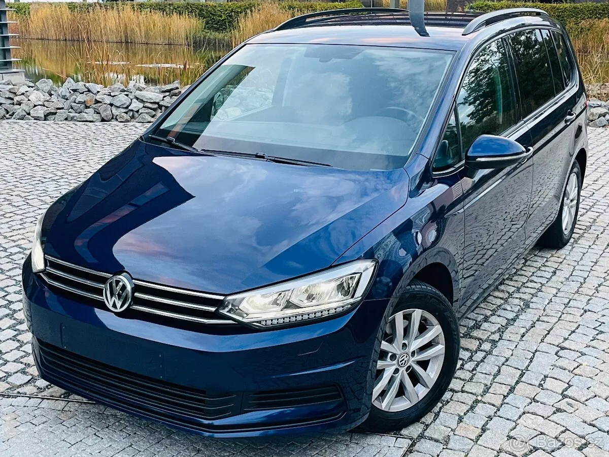Volkswagen Touran 2016 photo 2