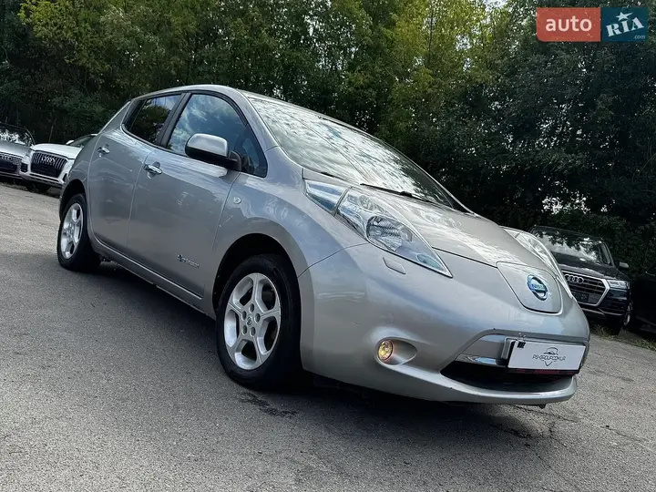 Nissan Leaf 2015 photo 5