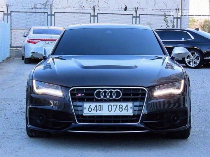 Audi S7