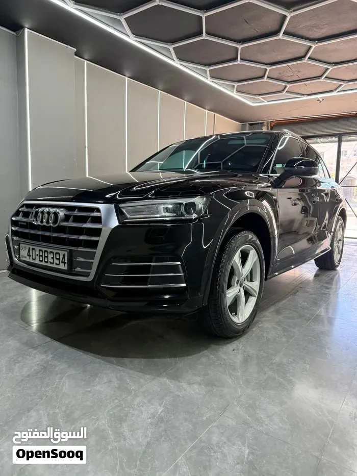 Audi Q5 2018 photo 2