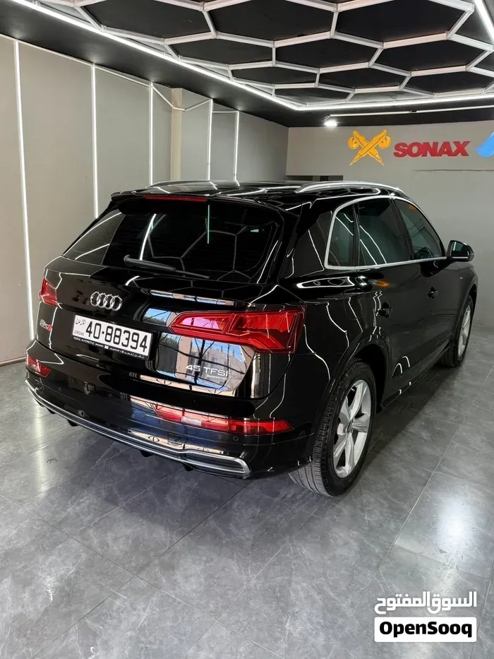 Audi Q5 2018 photo 3