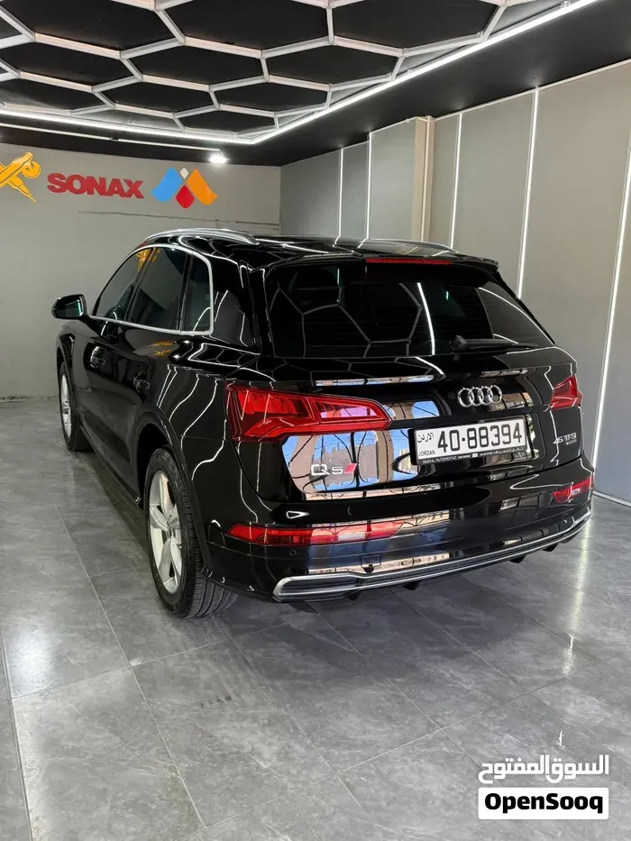 Audi Q5 2018 photo 4