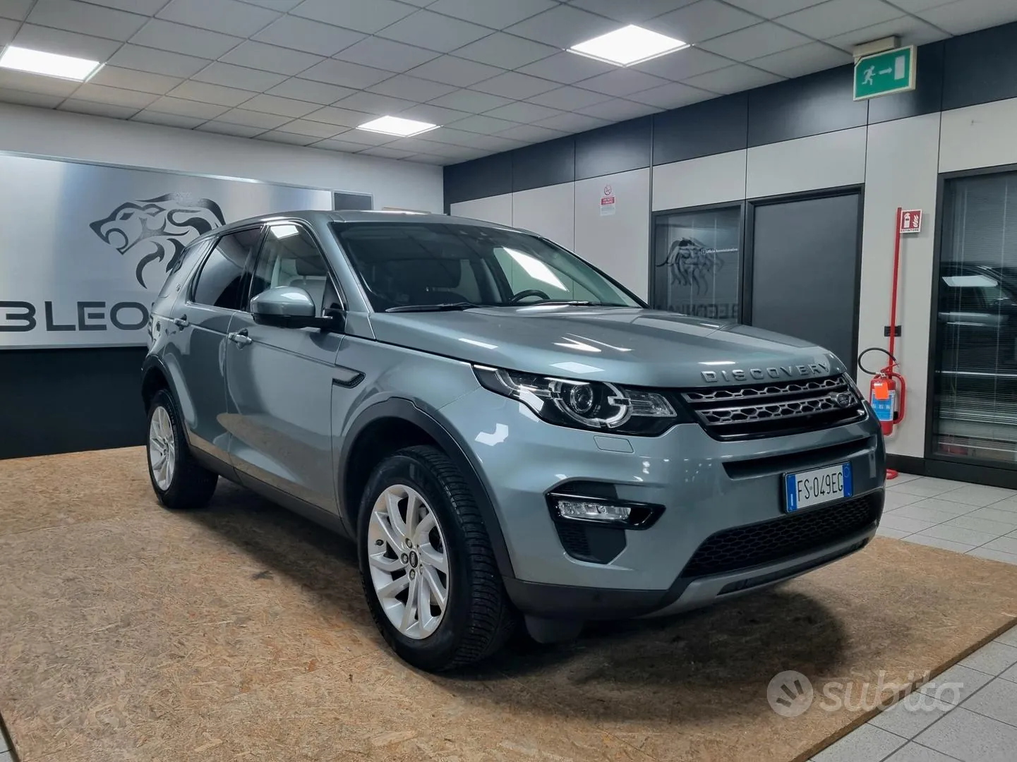 Land Rover Discovery Sport 2018 photo 2