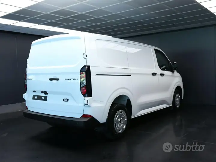 Ford Transit Custom 2024 photo 3