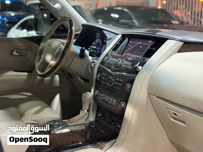 Infiniti Qx80 2012 photo 2
