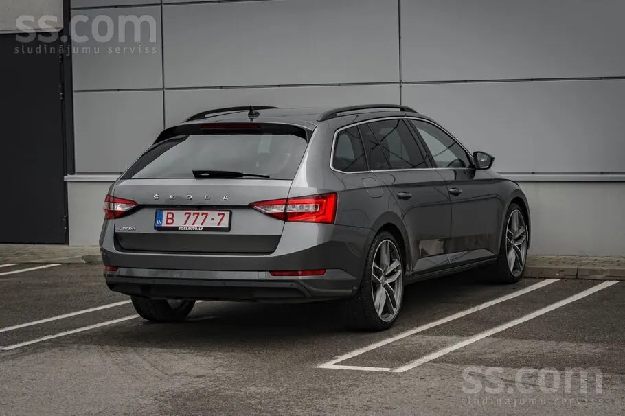 Skoda Superb 2022 photo 4