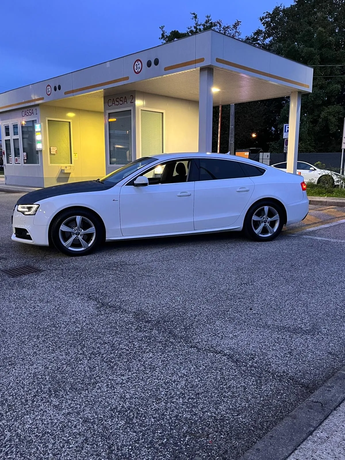 Audi A5 2017 photo 2