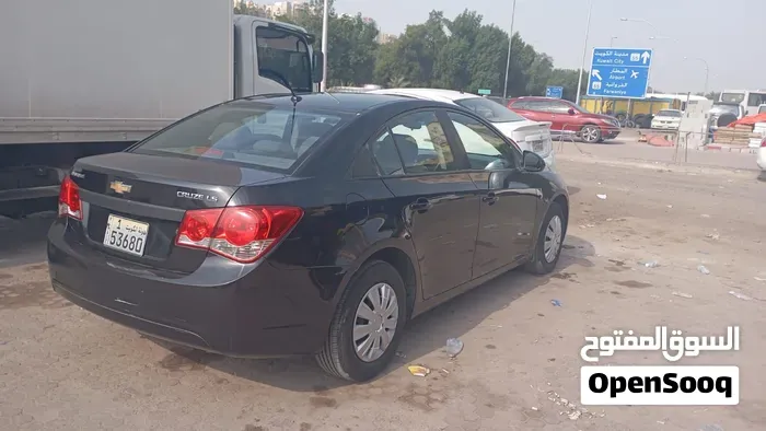Chevrolet Cruze 2011 photo 2