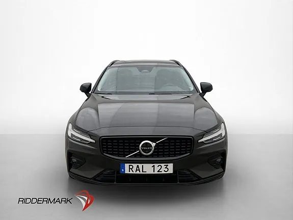 Volvo V60 2023 photo 2