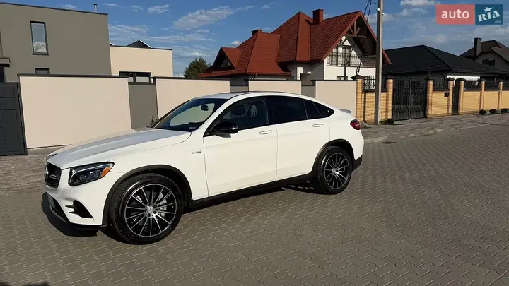 Mercedes-Benz Glc 2018 photo 4