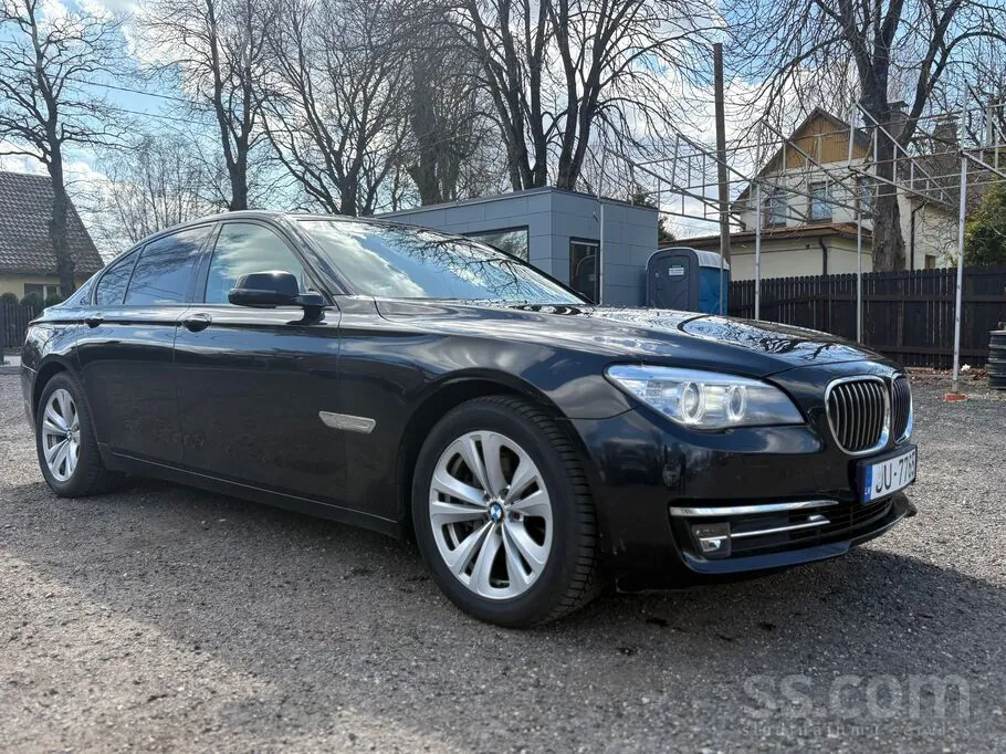 BMW 730 2015 photo 3