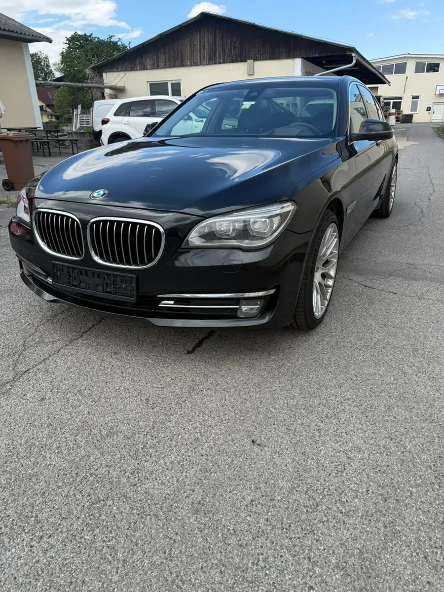 BMW 7 Series 2014 photo 3