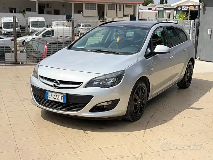 Opel Astra 2015 photo 2