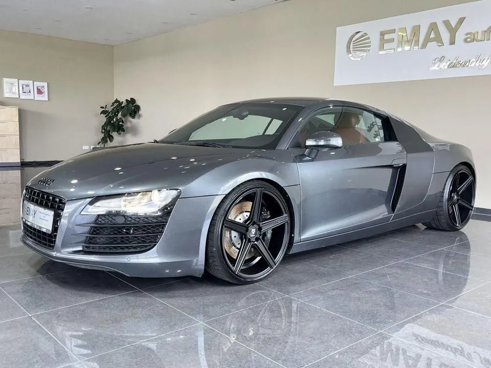 Audi R8