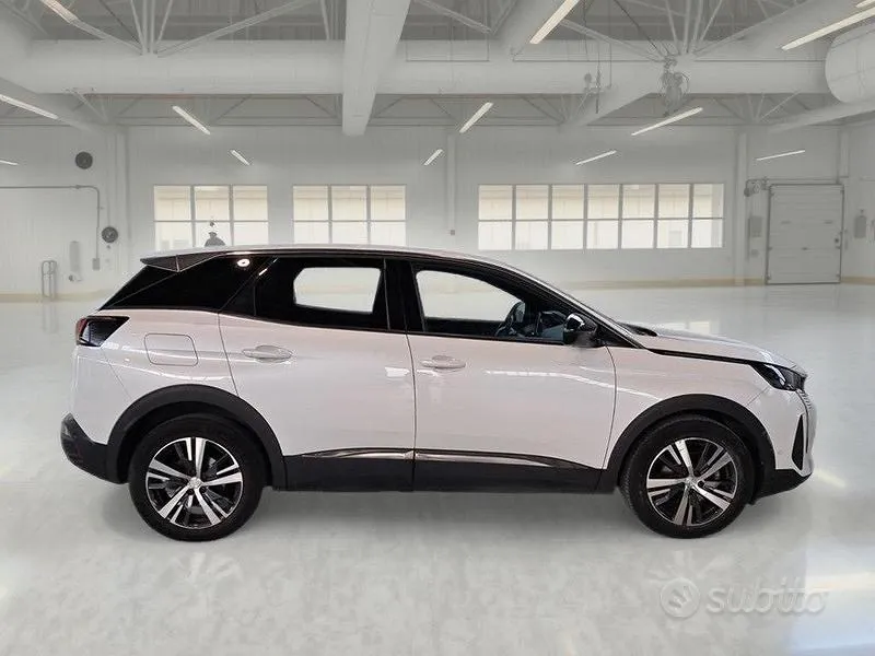 Peugeot 3008 2023 photo 3