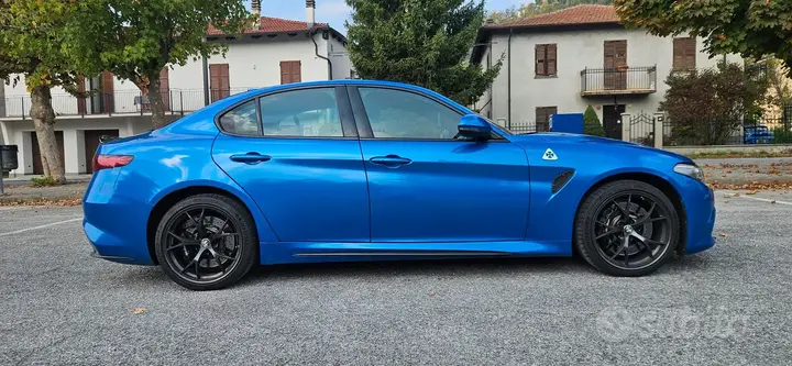 Alfa Romeo Giulia 2018 photo 2