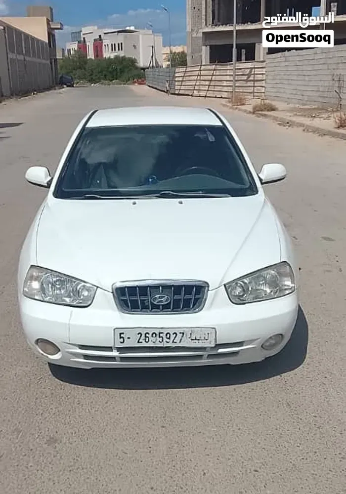 Hyundai Avante 2001 photo 2