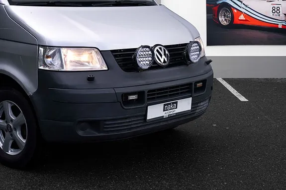 Volkswagen Transporter 2009 photo 2