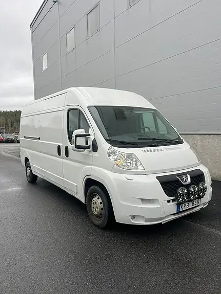 Peugeot Boxer 2010 photo 2