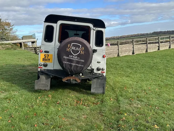 Land Rover Defender 2008 photo 4