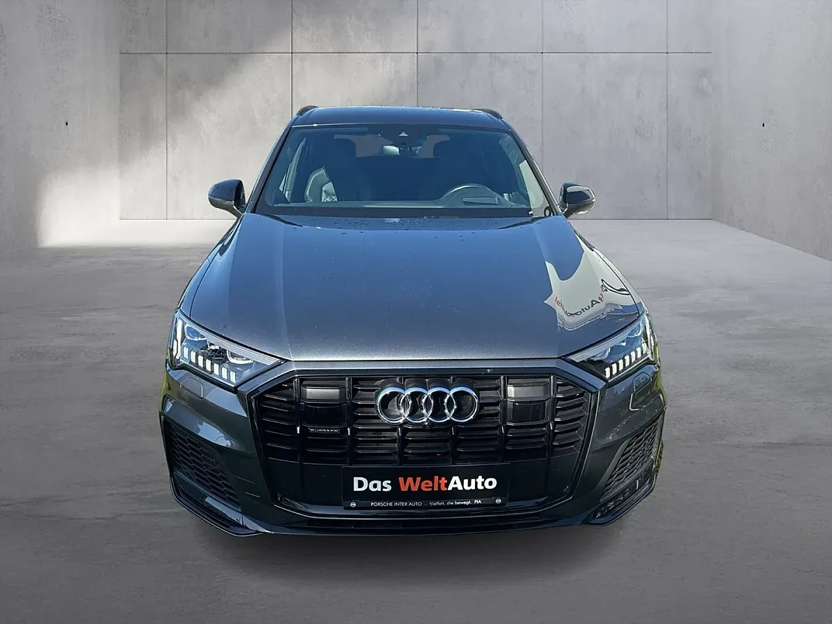 Audi Q7 2023 photo 2