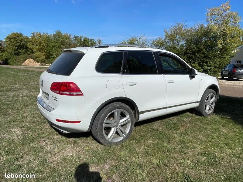 Volkswagen Touareg 2013 photo 2