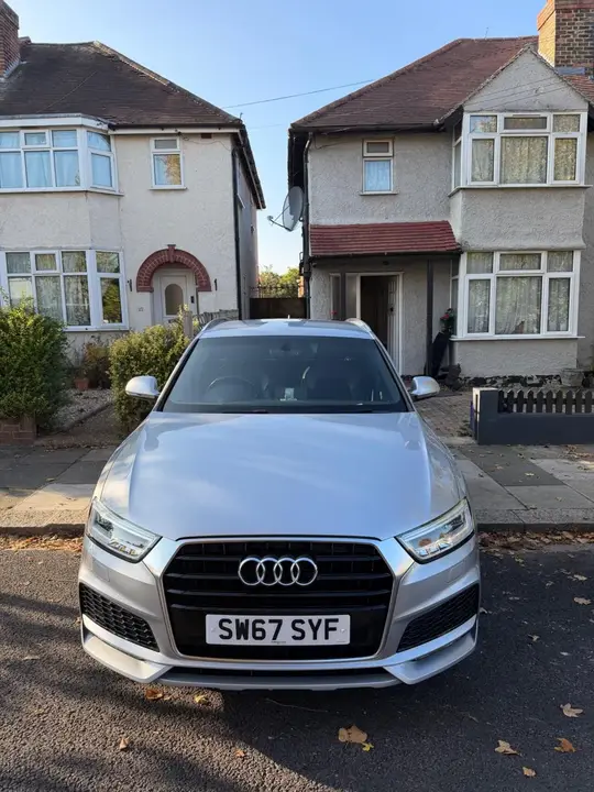 Audi Q3 2017 photo 2
