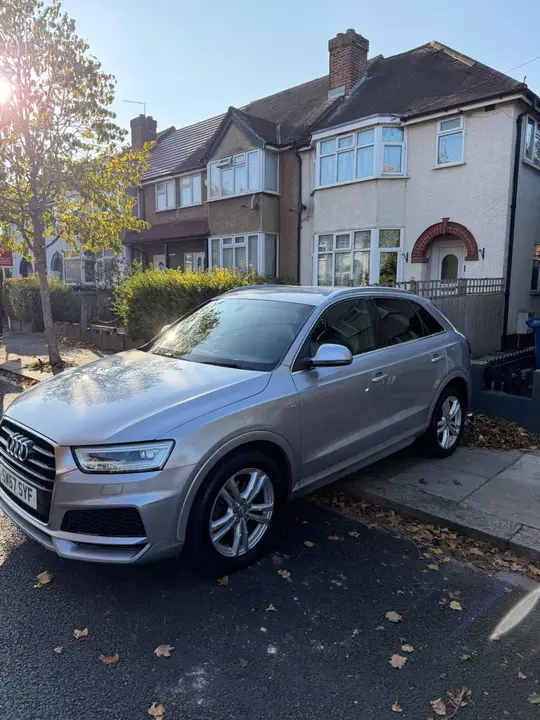 Audi Q3 2017 photo 3